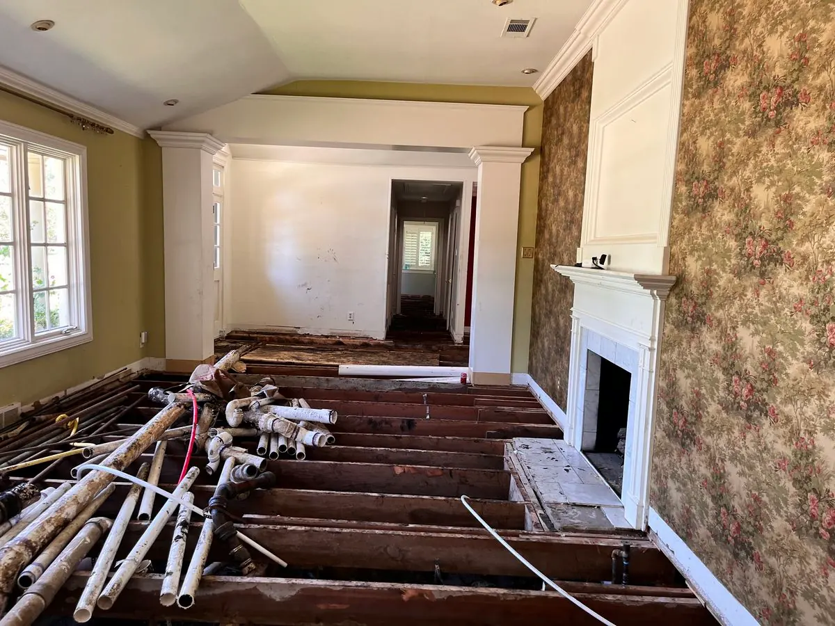 Demolare - Dezasamablat instalatie sanitara - Pajura